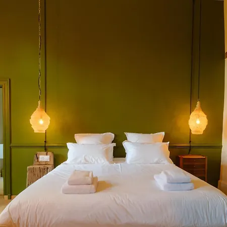 Guest house Domaine De *
